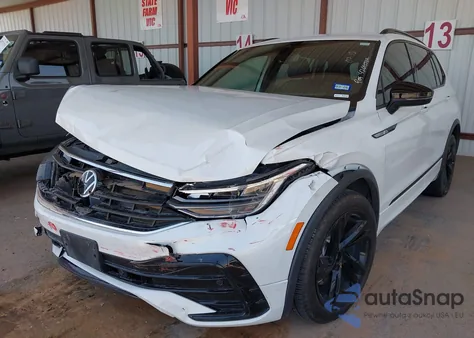 2024 Volkswagen Tiguan 2.0T Se R-Line Black z USA, uszkodzony, nr VIN 3VVCB7AX1RM043852